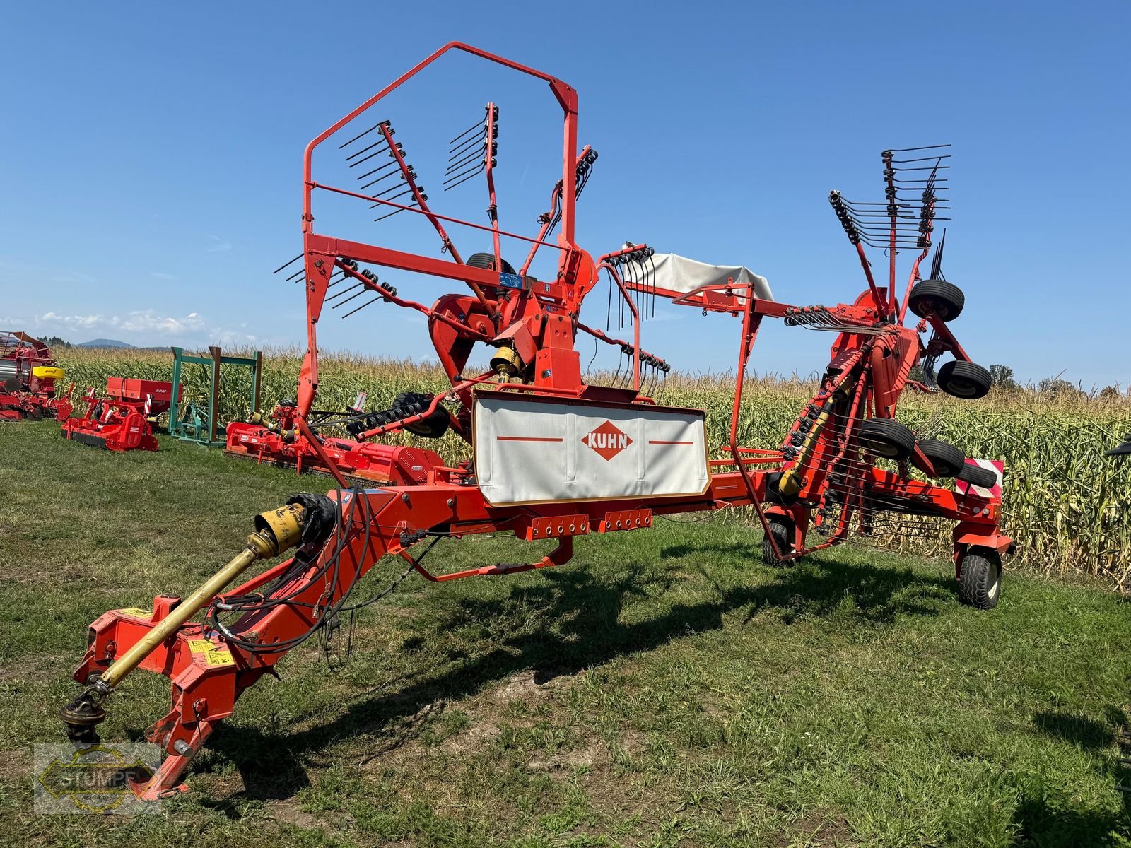 Schwader of the type Kuhn GA 7302 DL, Gebrauchtmaschine in Grafenstein (Picture 1)