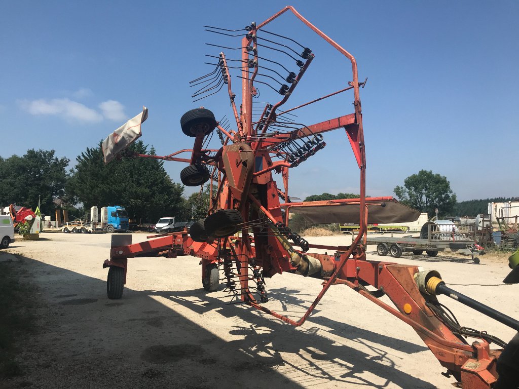 Schwader του τύπου Kuhn GA 7302 DL, Gebrauchtmaschine σε MORLHON LE HAUT (Φωτογραφία 3)