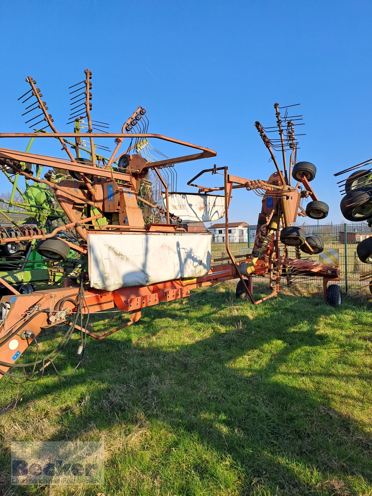 Schwader του τύπου Kuhn GA 7302, Gebrauchtmaschine σε Weimar-Niederwalgern (Φωτογραφία 2)