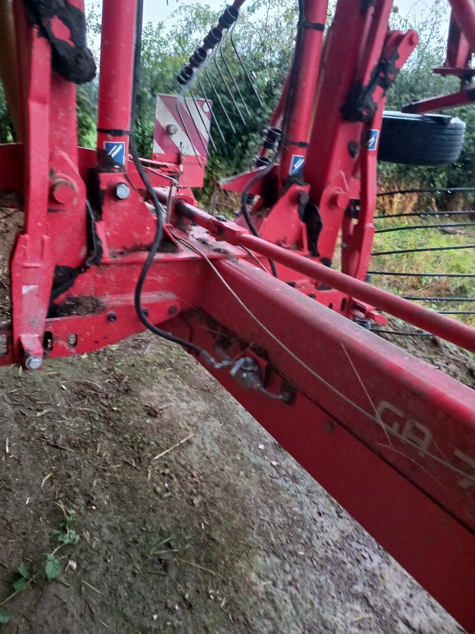 Schwader van het type Kuhn Ga 7501, Gebrauchtmaschine in SAINT HILAIRE EN MORVAN (Foto 5)