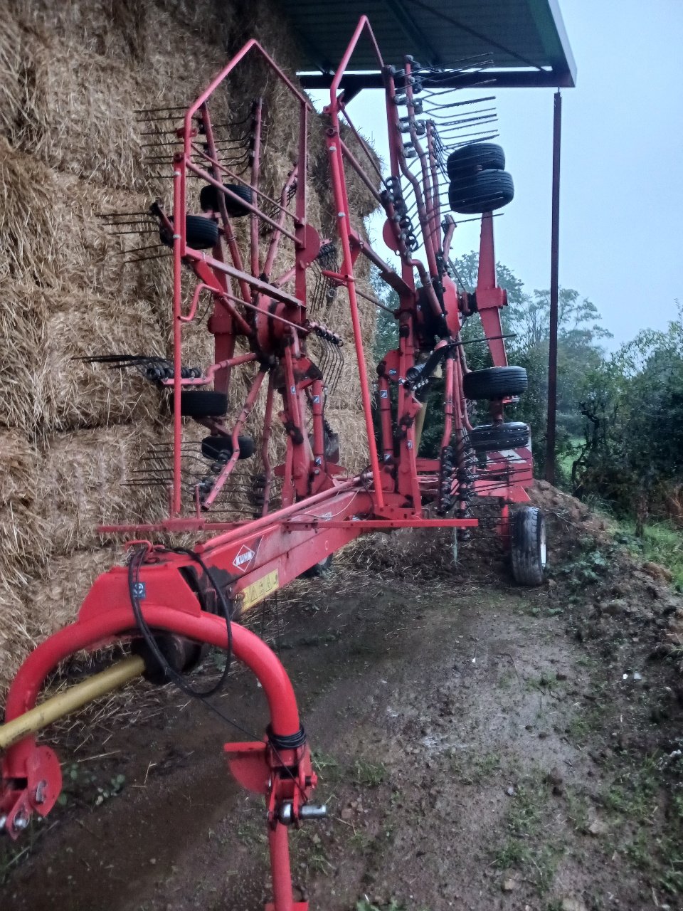 Schwader van het type Kuhn Ga 7501, Gebrauchtmaschine in SAINT HILAIRE EN MORVAN (Foto 1)