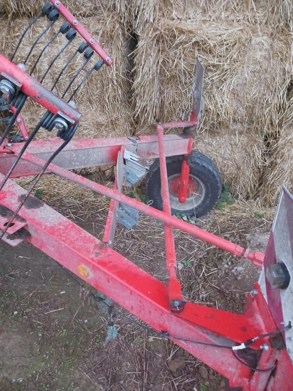 Schwader van het type Kuhn Ga 7501, Gebrauchtmaschine in SAINT HILAIRE EN MORVAN (Foto 7)