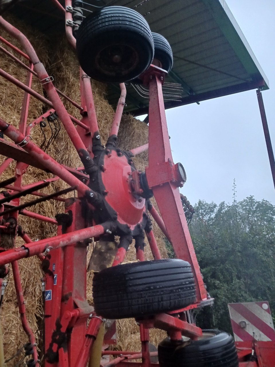 Schwader van het type Kuhn Ga 7501, Gebrauchtmaschine in SAINT HILAIRE EN MORVAN (Foto 8)