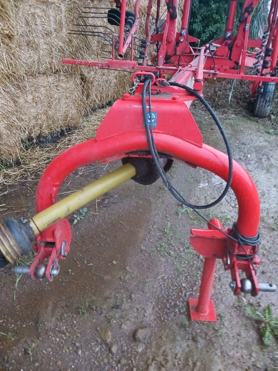 Schwader van het type Kuhn Ga 7501, Gebrauchtmaschine in SAINT HILAIRE EN MORVAN (Foto 2)