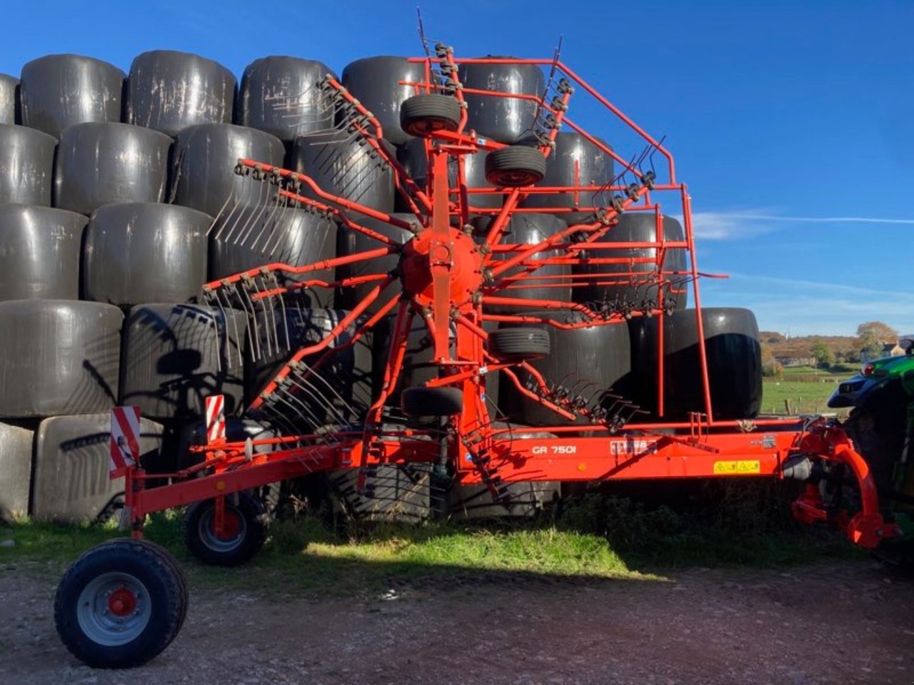Schwader van het type Kuhn GA 7501, Gebrauchtmaschine in SAINT HILAIRE EN MORVAN (Foto 1)