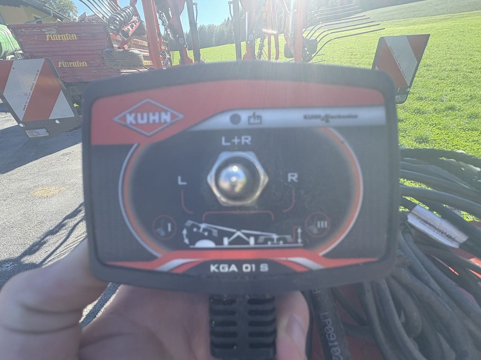 Schwader tipa Kuhn GA 7501, Gebrauchtmaschine u Pischelsdorf am Engelbach (Slika 4)
