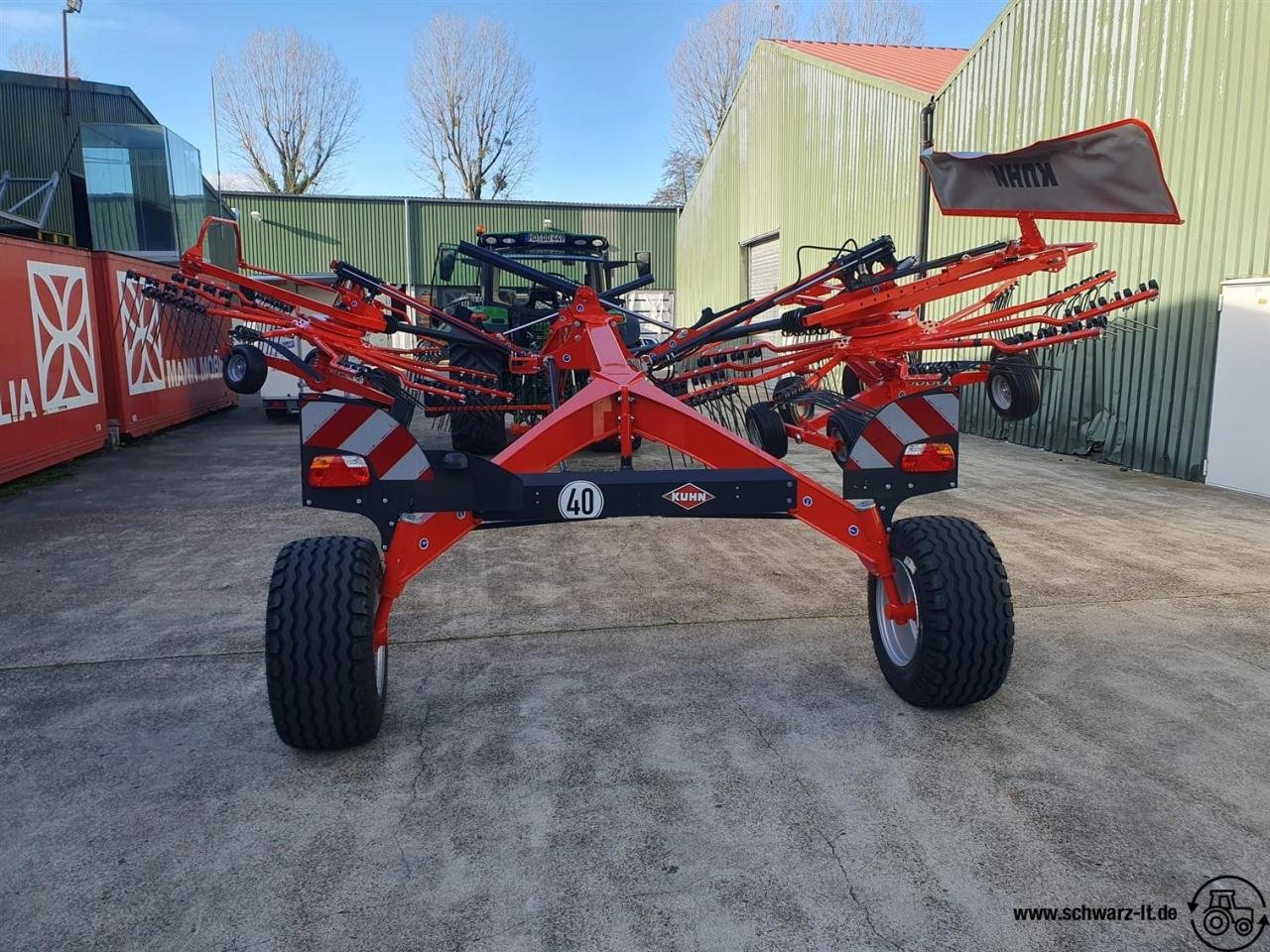 Schwader des Typs Kuhn GA 7530, Neumaschine in Aspach (Bild 9)