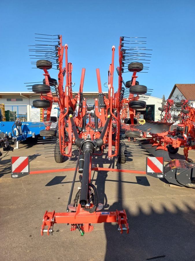 Schwader des Typs Kuhn GA 7631, Neumaschine in Göpfritz (Bild 5)