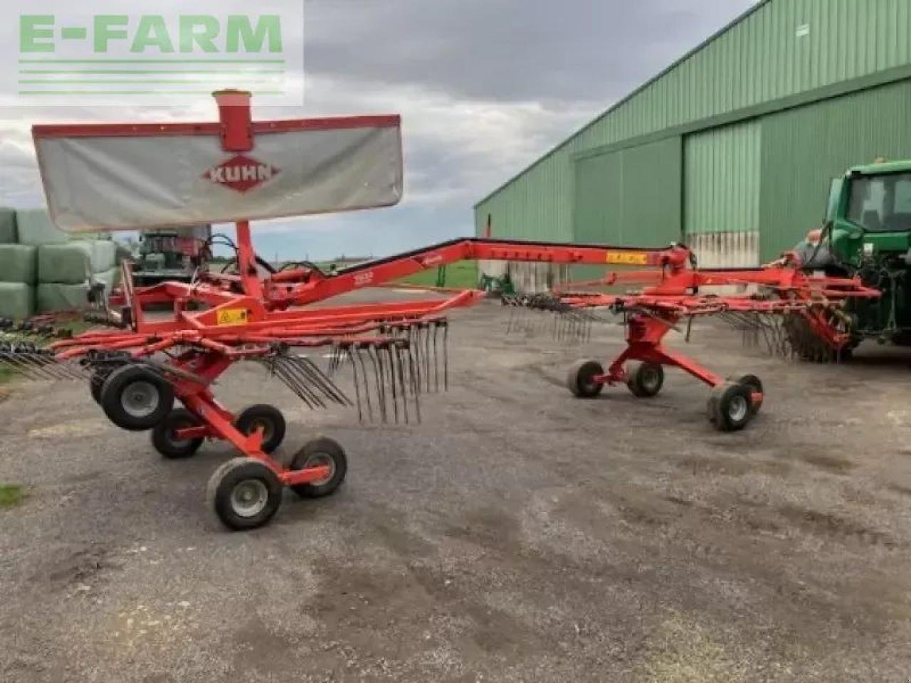 Schwader del tipo Kuhn ga 7932, Gebrauchtmaschine en CHAUVONCOURT (Imagen 3)