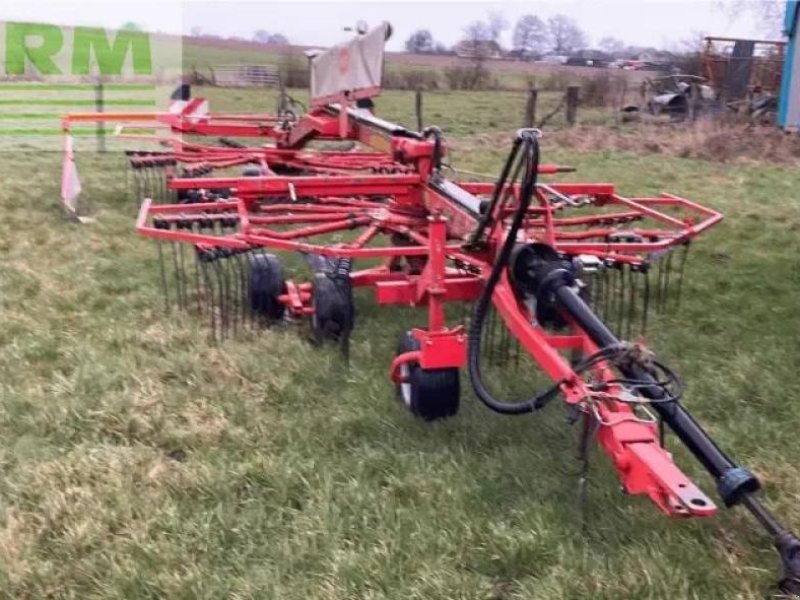 Schwader van het type Kuhn ga 7932, Gebrauchtmaschine in CHAUVONCOURT (Foto 1)