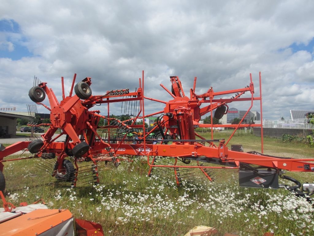 Schwader tip Kuhn GA 8020, Gebrauchtmaschine in RODEZ (Poză 2)