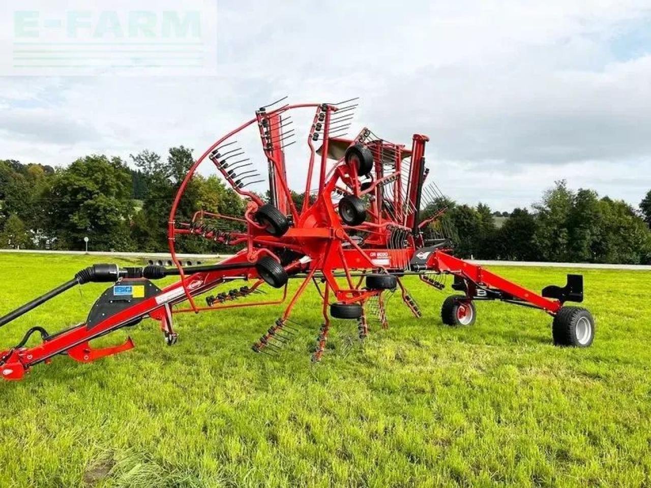 Schwader типа Kuhn ga 8030 zweikreiselschwader, Gebrauchtmaschine в SANKT MARIENKIRCHEN BEI SCHÄRDING (Фотография 1)