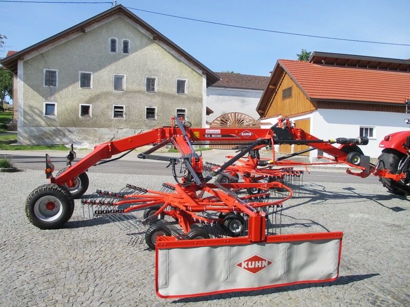 Schwader типа Kuhn GA 8030 Zweikreiselschwader, Neumaschine в St. Marienkirchen (Фотография 5)