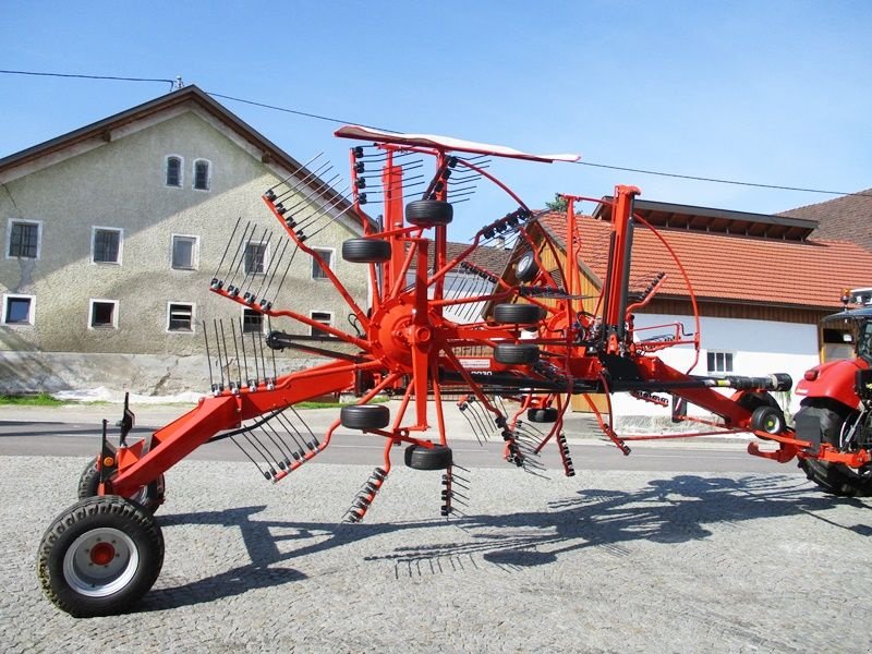 Schwader типа Kuhn GA 8030 Zweikreiselschwader, Neumaschine в St. Marienkirchen (Фотография 10)