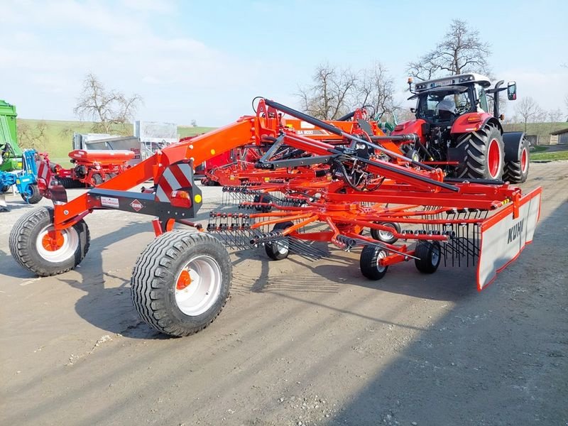 Schwader типа Kuhn GA 8030 Zweikreiselschwader, Neumaschine в St. Marienkirchen (Фотография 13)