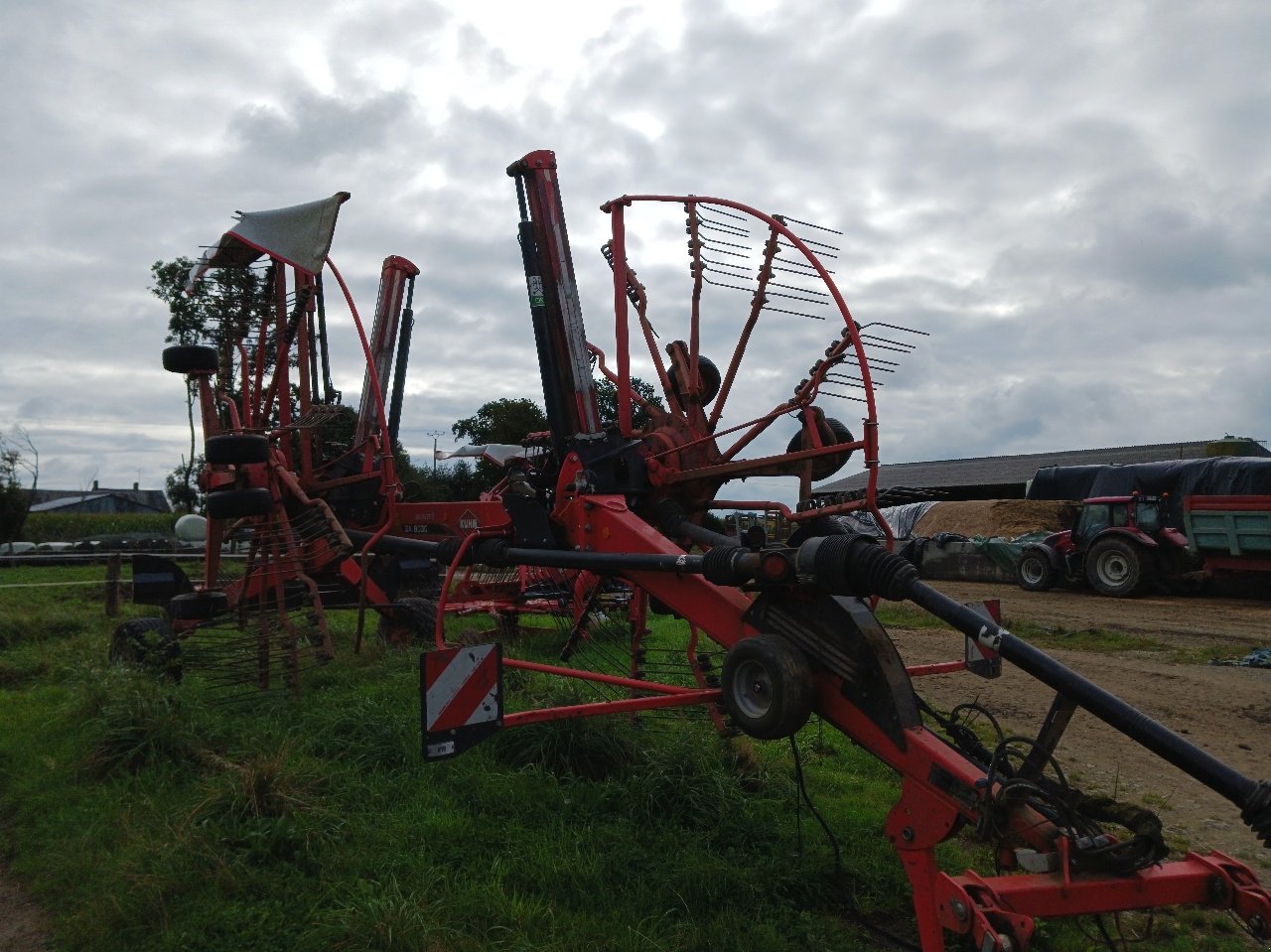 Schwader typu Kuhn GA 8030, Gebrauchtmaschine w SAINT JAMES (Zdjęcie 1)