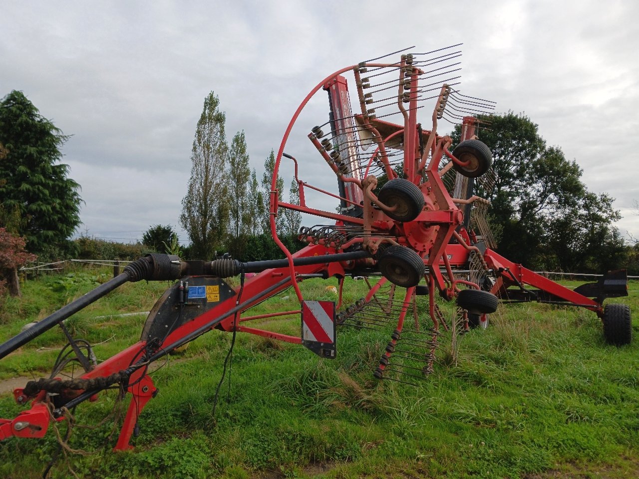Schwader typu Kuhn GA 8030, Gebrauchtmaschine w SAINT JAMES (Zdjęcie 2)
