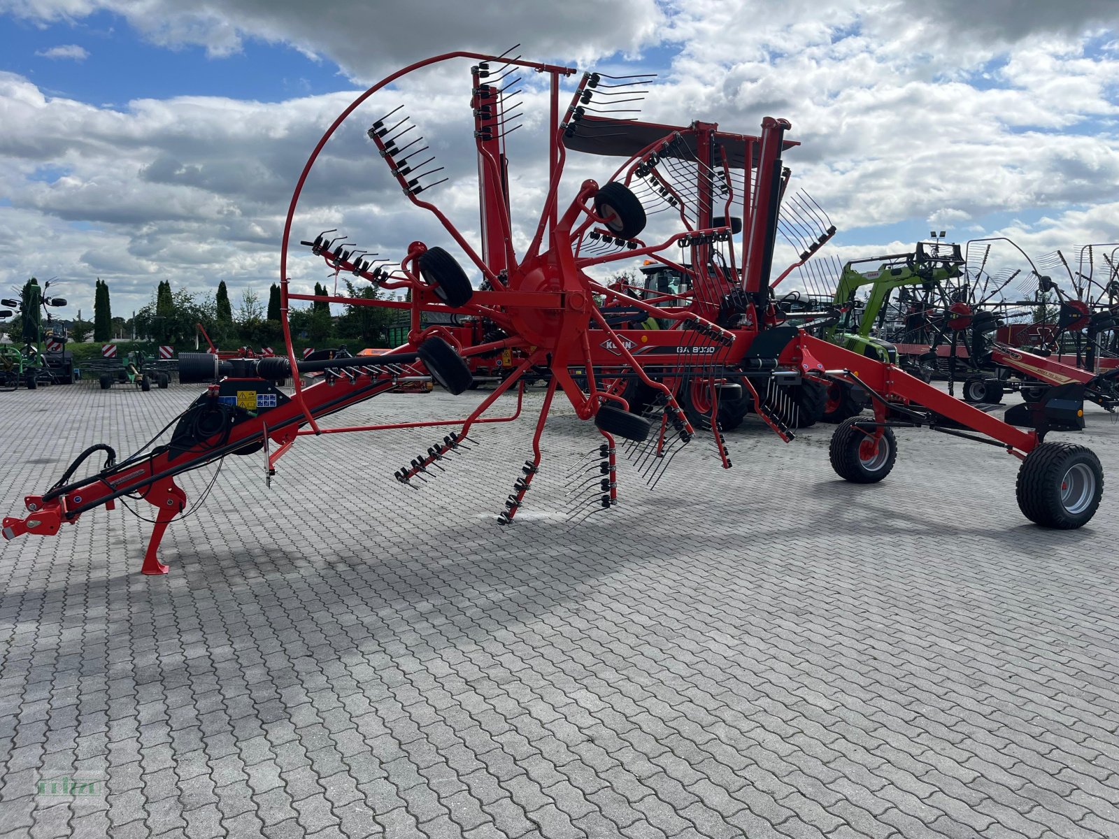 Schwader от тип Kuhn GA 8030, Neumaschine в Bruckmühl (Снимка 3)