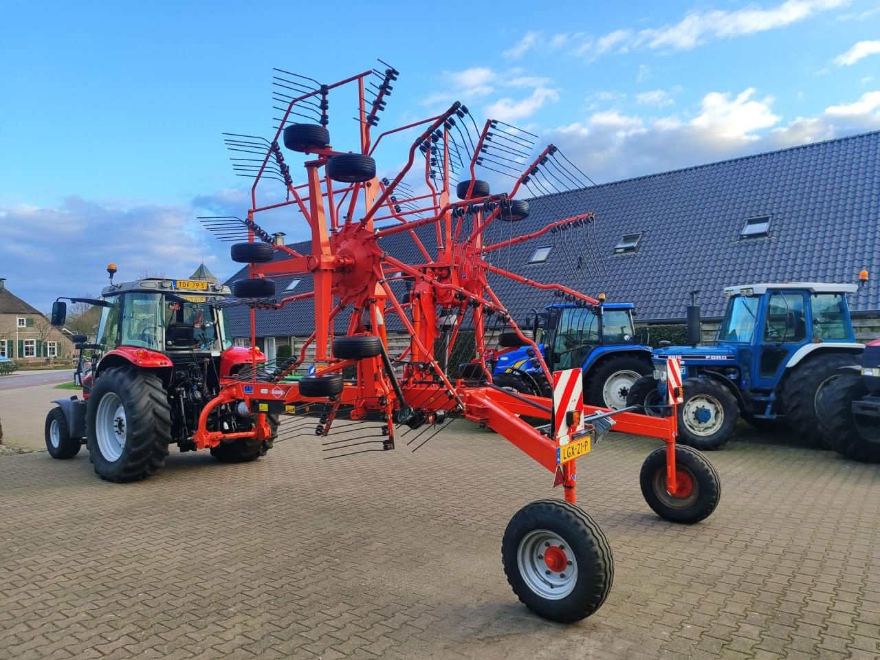 Schwader tip Kuhn GA 8121, Gebrauchtmaschine in Rouveen (Poză 4)