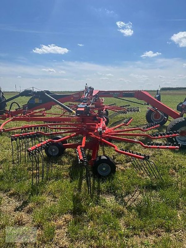 Schwader Türe ait Kuhn GA 8131 / Mittelschwader, Vorführmaschine içinde Gerstetten (resim 3)