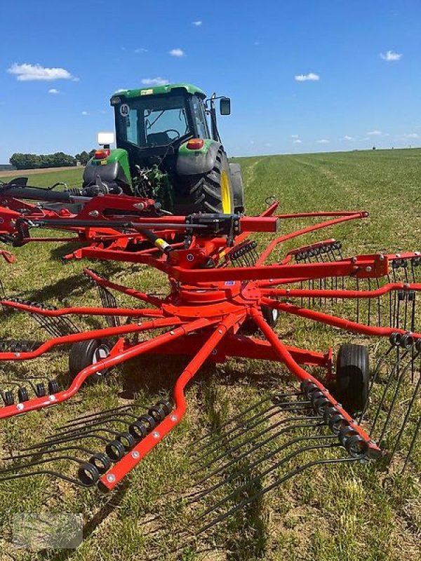 Schwader Türe ait Kuhn GA 8131 / Mittelschwader, Vorführmaschine içinde Gerstetten (resim 7)