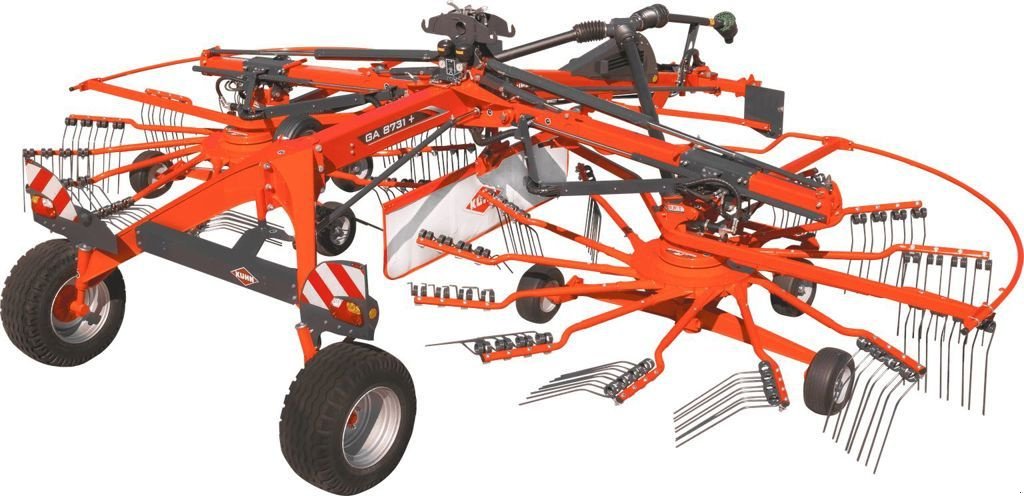 Schwader des Typs Kuhn GA 8731+, Neumaschine in Coevorden (Bild 1)