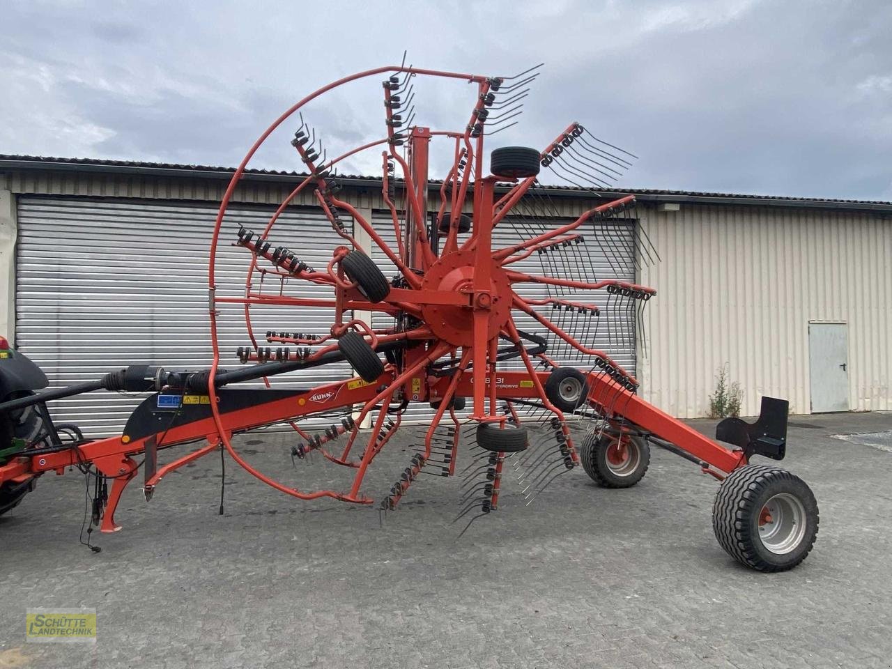 Schwader του τύπου Kuhn GA 8731, Gebrauchtmaschine σε Marsberg-Giershagen (Φωτογραφία 1)