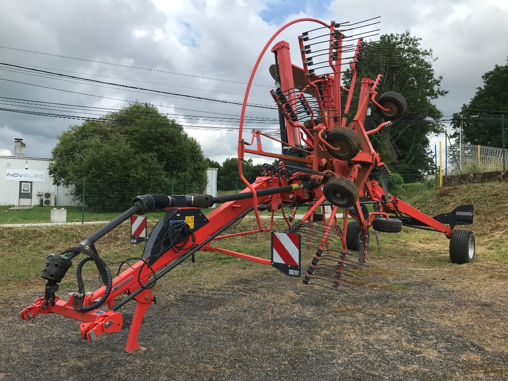 Schwader tipa Kuhn GA 8830, Gebrauchtmaschine u UZERCHE (Slika 1)