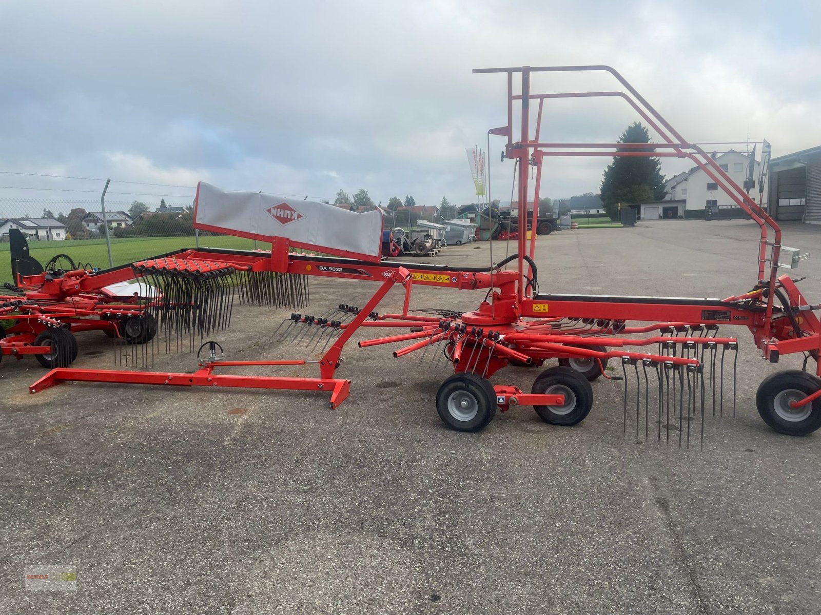 Schwader des Typs Kuhn GA 9032, Gebrauchtmaschine in Erkheim (Bild 4)