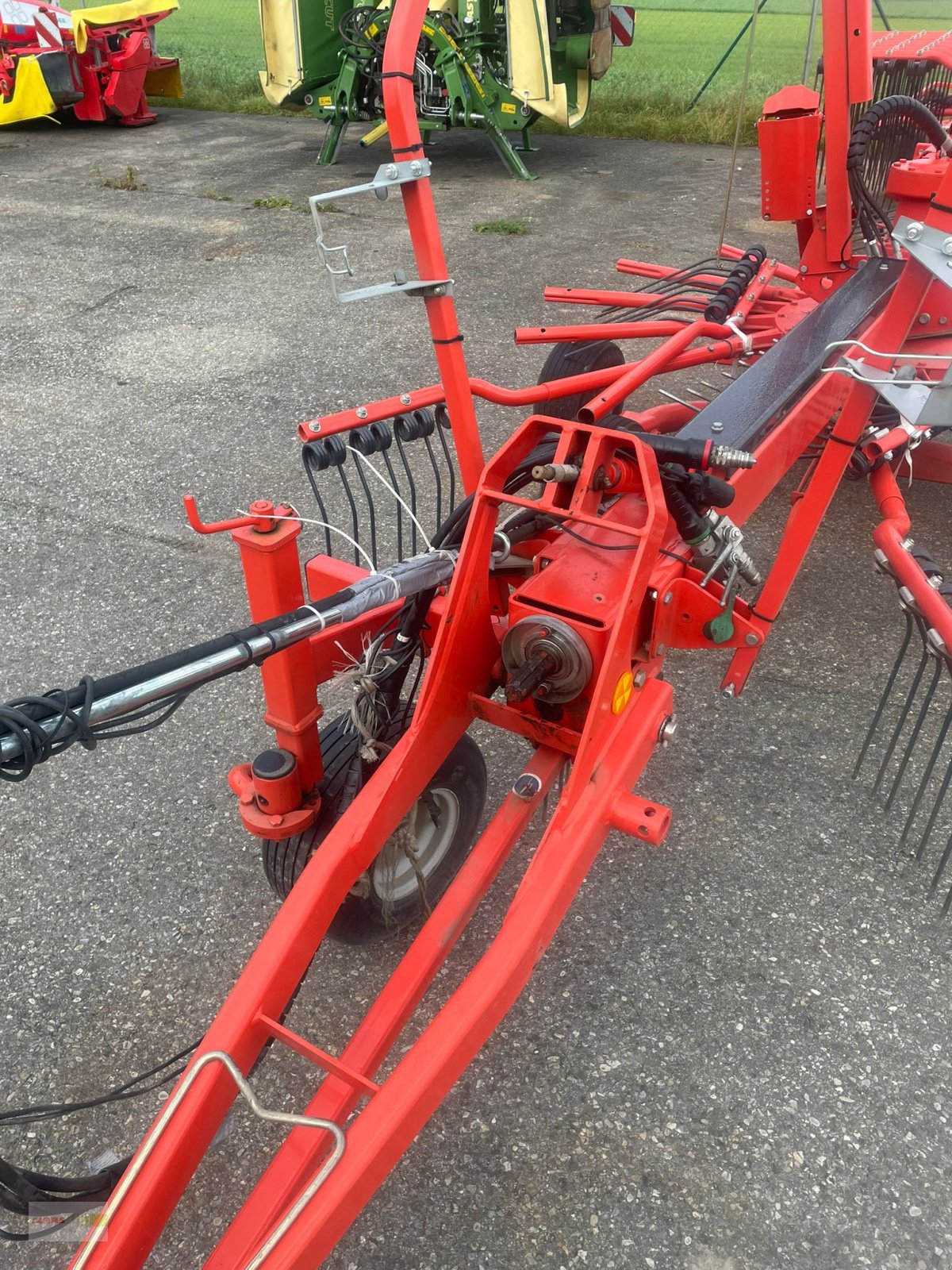 Schwader des Typs Kuhn GA 9032, Gebrauchtmaschine in Erkheim (Bild 7)