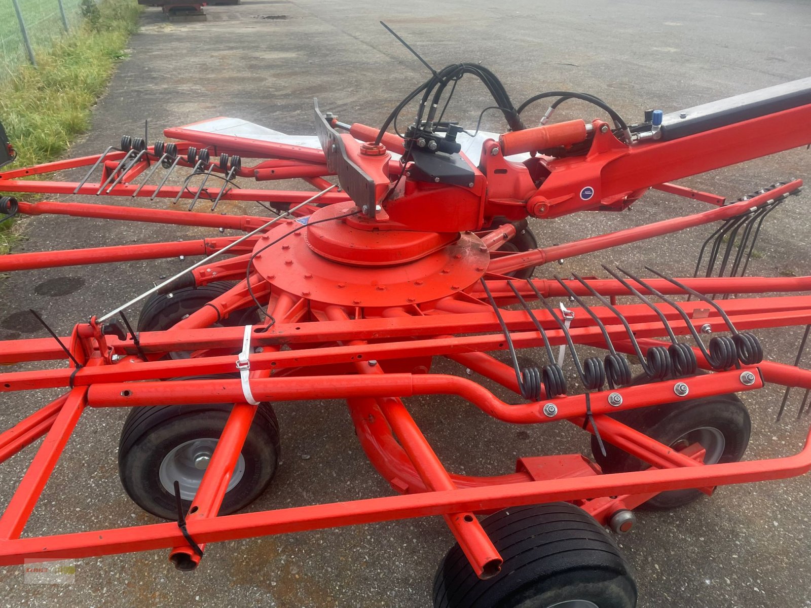 Schwader des Typs Kuhn GA 9032, Gebrauchtmaschine in Erkheim (Bild 11)