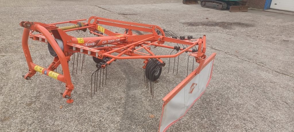 Schwader tipa Kuhn GA3201, Gebrauchtmaschine u Hasselt (Slika 1)