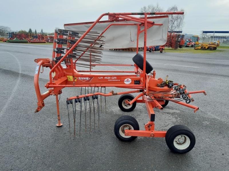 Schwader tip Kuhn GA4121GM, Gebrauchtmaschine in ANTIGNY (Poză 2)