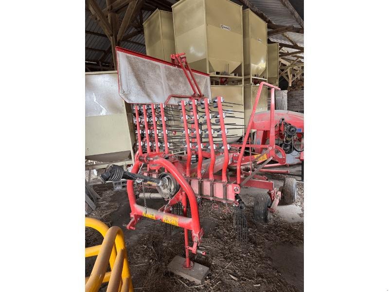 Schwader typu Kuhn GA4121GM, Gebrauchtmaschine w ESCAUDOEUVRES (Zdjęcie 3)