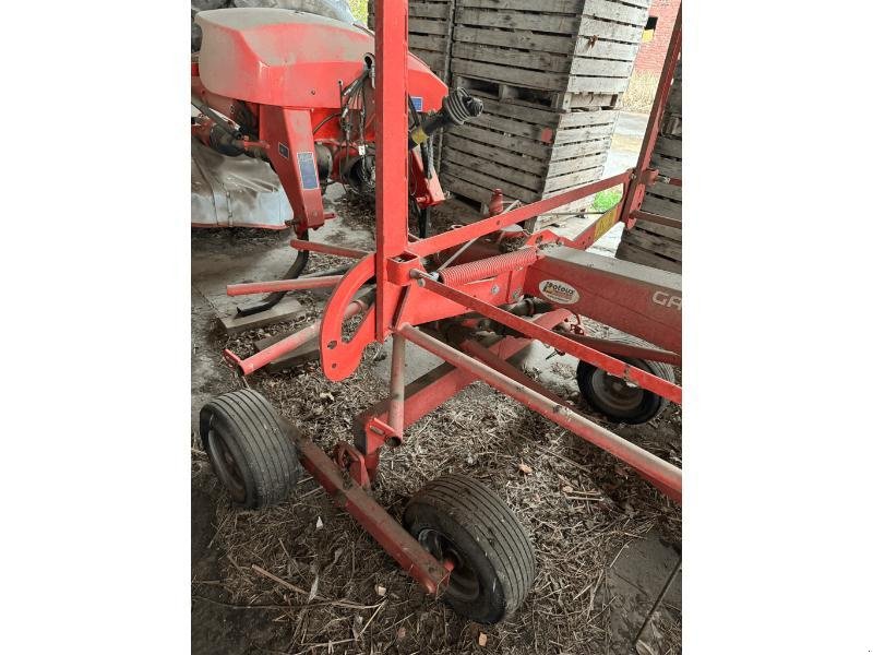 Schwader typu Kuhn GA4121GM, Gebrauchtmaschine w ESCAUDOEUVRES (Zdjęcie 4)