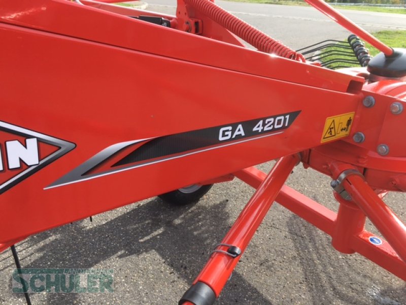 Schwader του τύπου Kuhn Ga4201, Neumaschine σε St. Märgen (Φωτογραφία 4)