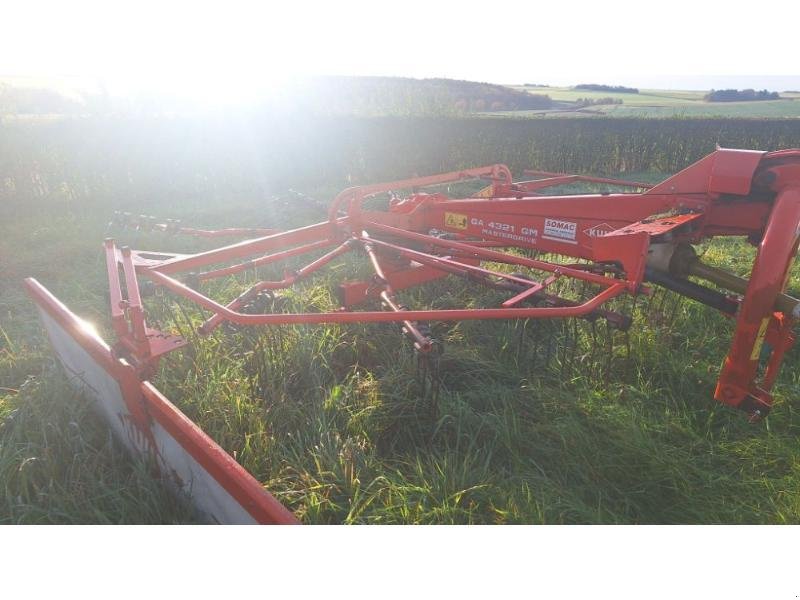 Schwader tipa Kuhn GA4321GM, Gebrauchtmaschine u CHAUMONT (Slika 2)