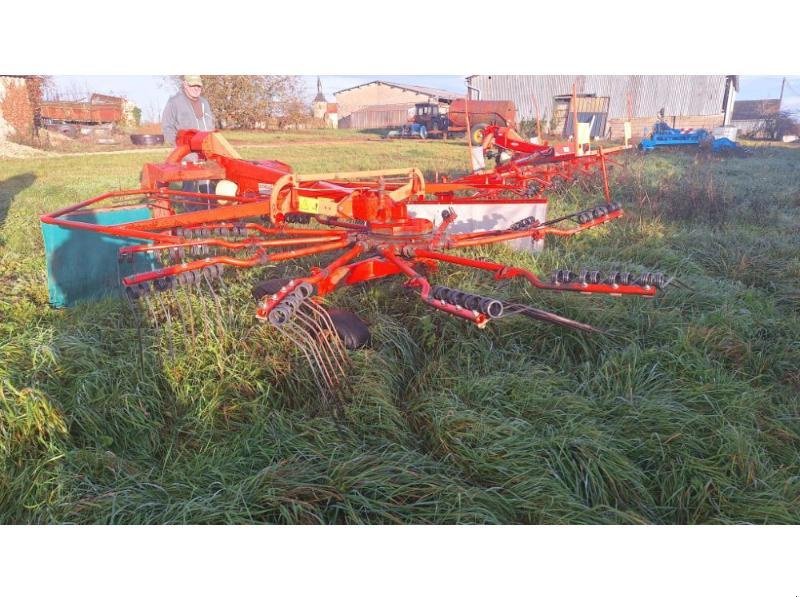 Schwader tipa Kuhn GA4321GM, Gebrauchtmaschine u CHAUMONT (Slika 1)