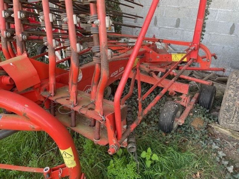 Schwader του τύπου Kuhn GA4321GM, Gebrauchtmaschine σε les hayons (Φωτογραφία 5)