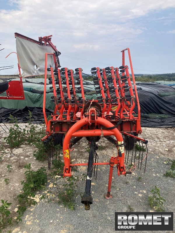 Schwader of the type Kuhn GA4521GM, Gebrauchtmaschine in Gennes sur glaize (Picture 1)