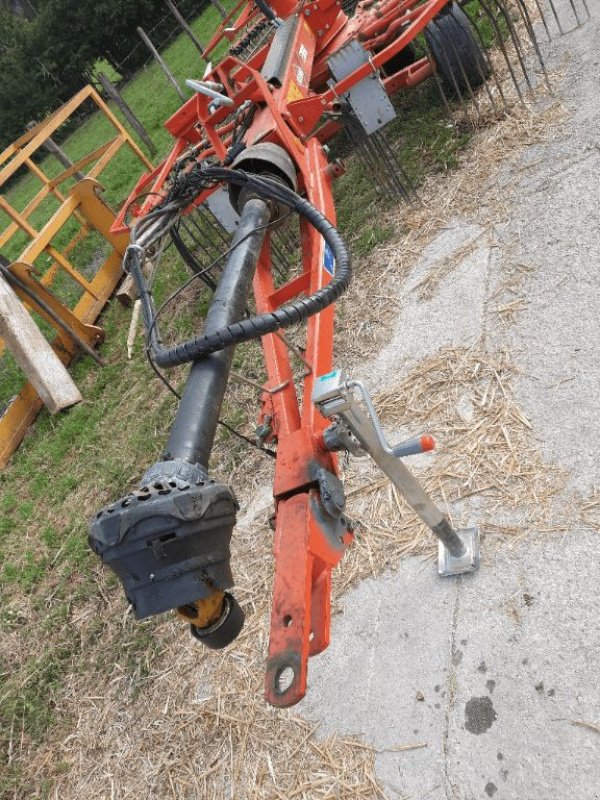 Schwader des Typs Kuhn ga6632, Gebrauchtmaschine in CHEMAUDIN ET VAUX (Bild 4)