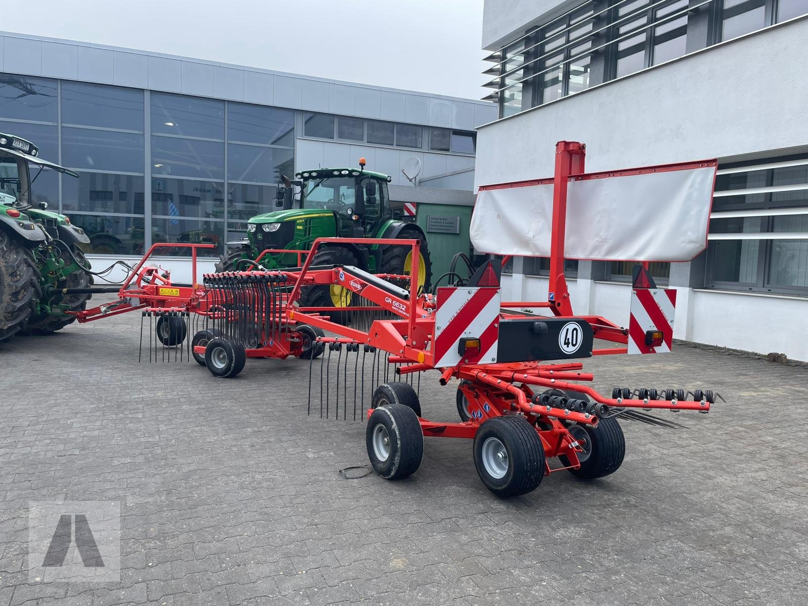 Schwader Türe ait Kuhn GA6632, Gebrauchtmaschine içinde Regensburg (resim 2)