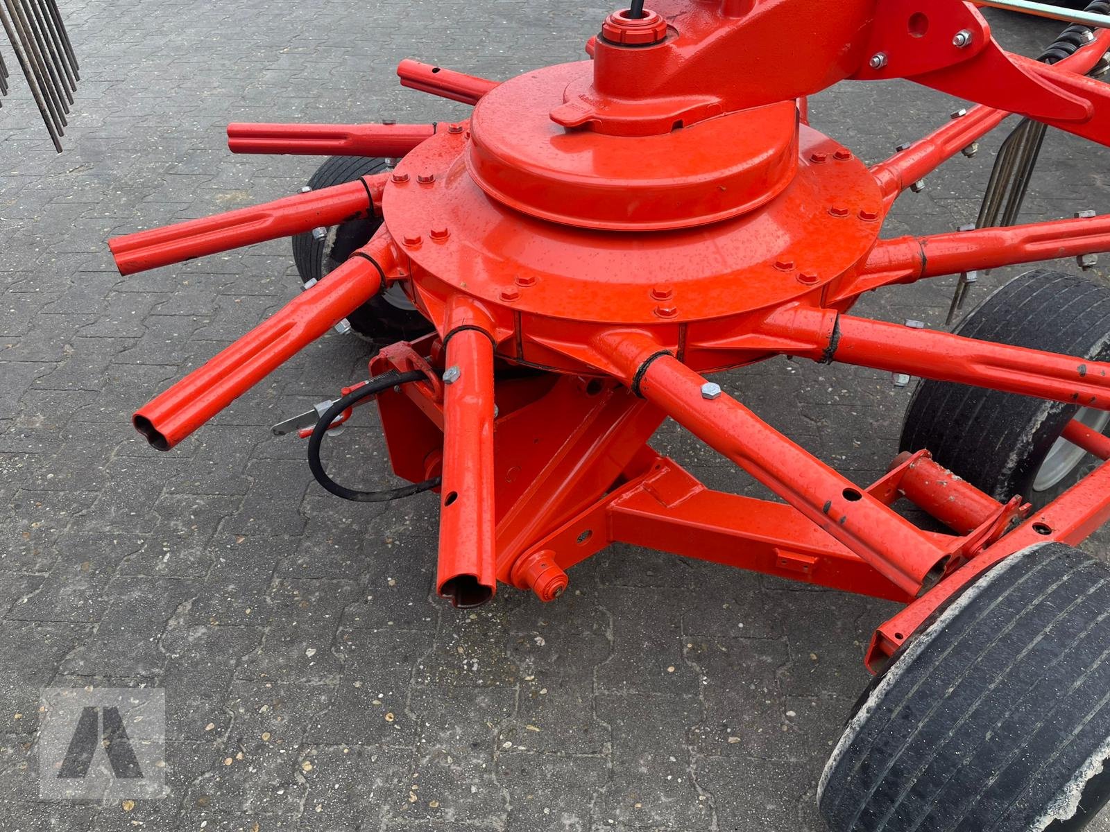 Schwader Türe ait Kuhn GA6632, Gebrauchtmaschine içinde Regensburg (resim 7)