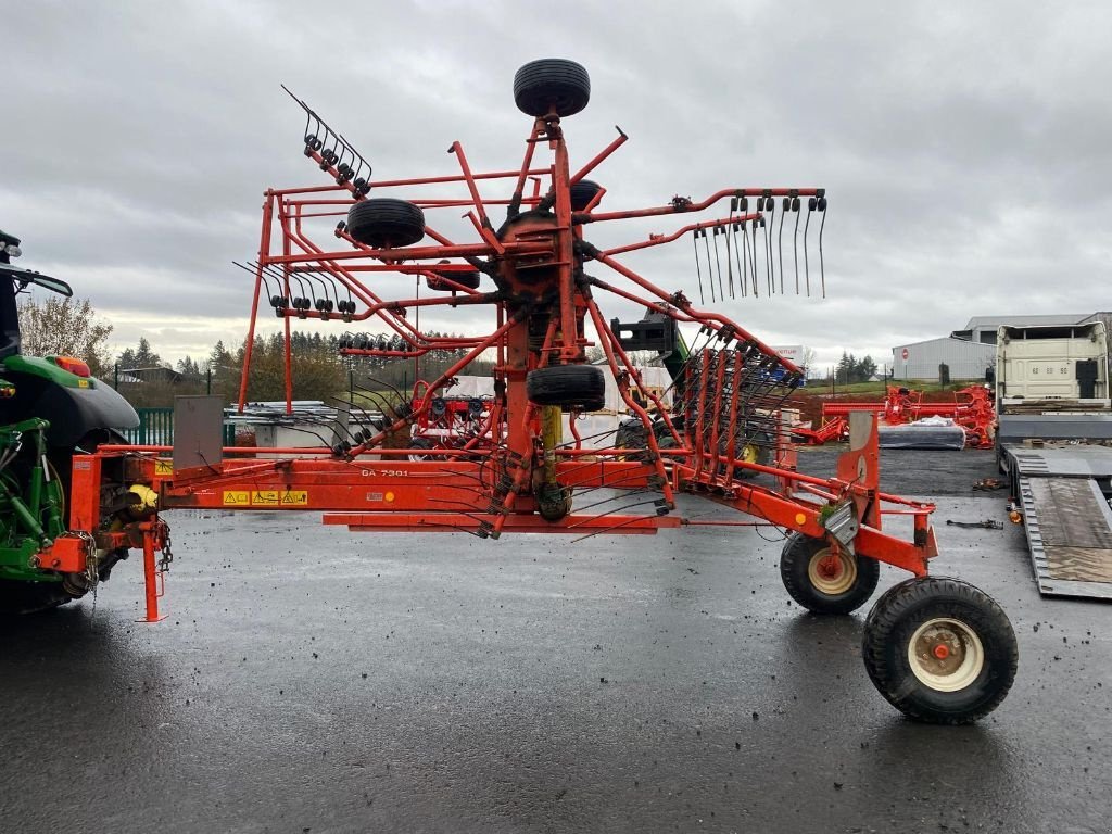 Schwader του τύπου Kuhn GA7301, Gebrauchtmaschine σε MAURIAC (Φωτογραφία 4)