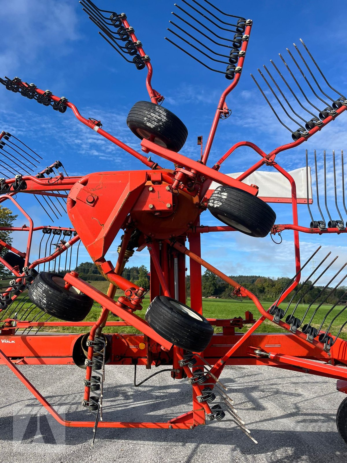 Schwader des Typs Kuhn GA7302DL, Gebrauchtmaschine in Antdorf (Bild 8)