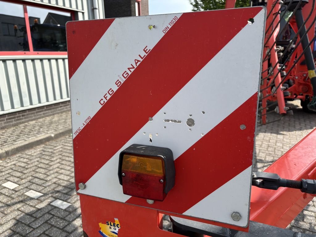 Schwader типа Kuhn GA8121 Cirkelhark, Gebrauchtmaschine в BOEKEL (Фотография 8)