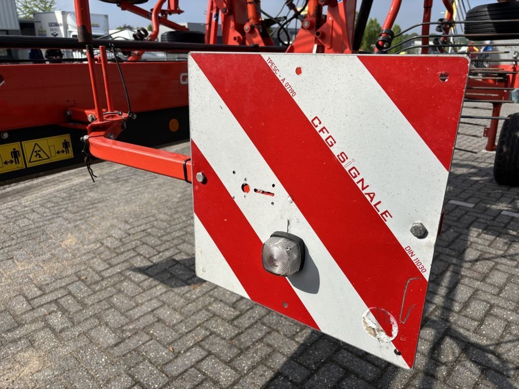 Schwader типа Kuhn GA8121 Cirkelhark, Gebrauchtmaschine в BOEKEL (Фотография 10)