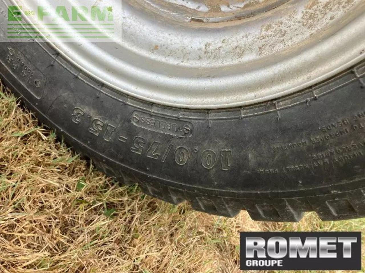 Schwader типа Kuhn ga8121, Gebrauchtmaschine в GENNES-SUR-GLAIZE (Фотография 5)