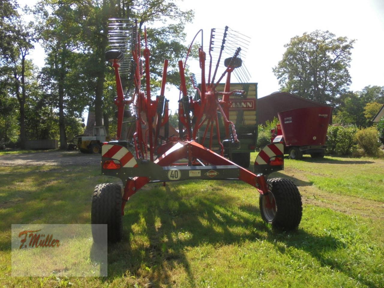 Schwader tipa Kuhn GA8131 MITTELSCHWADER, Neumaschine u Taaken (Slika 6)