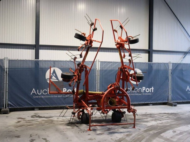 Schwader del tipo Kuhn GF6401MH, Gebrauchtmaschine en Antwerpen (Imagen 1)